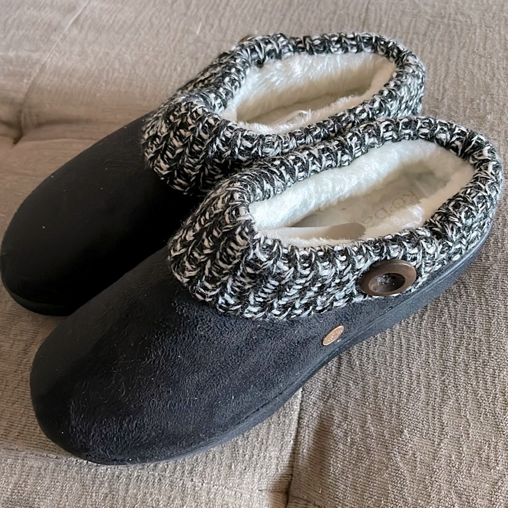 Woman slippers